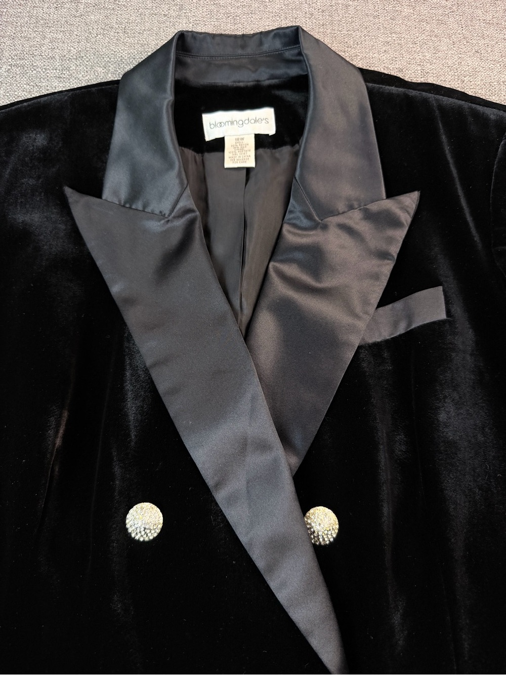 Bloomingdale's Black Velvet Double-Breasted Blazer with Satin Trim - Picture 4 of 12